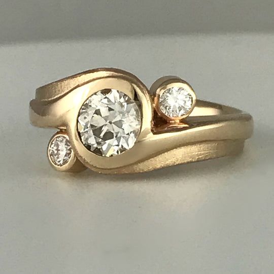 Vintage Irregular Golden Forged Zirconia Ring-Maryam Jewelry