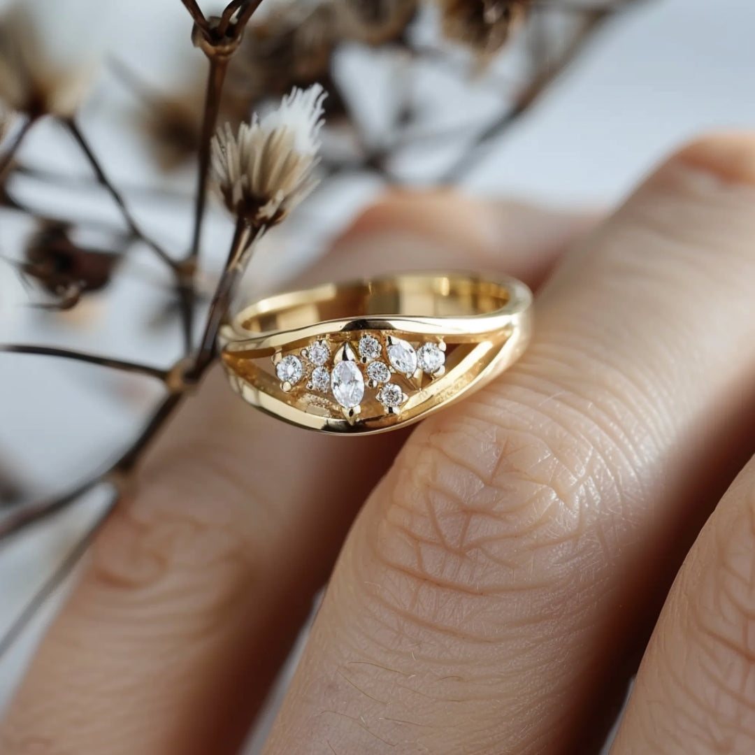 Golden Sparkling Ring-Maryam Jewelry
