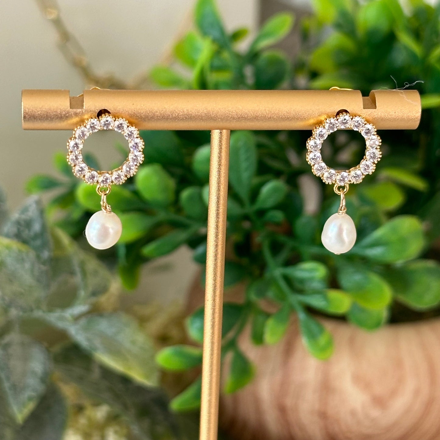Belina Open Circle Pearl Earrings-Maryam Jewelry