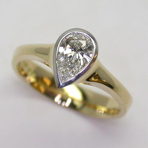 Vintage Drop Zirconia Gold Ring-Maryam Jewelry