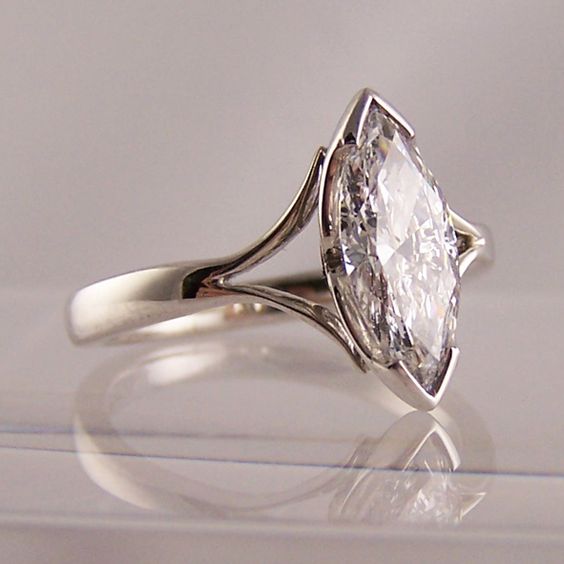 Vintage Oval White Crystal Silver Ring-Maryam Jewelry