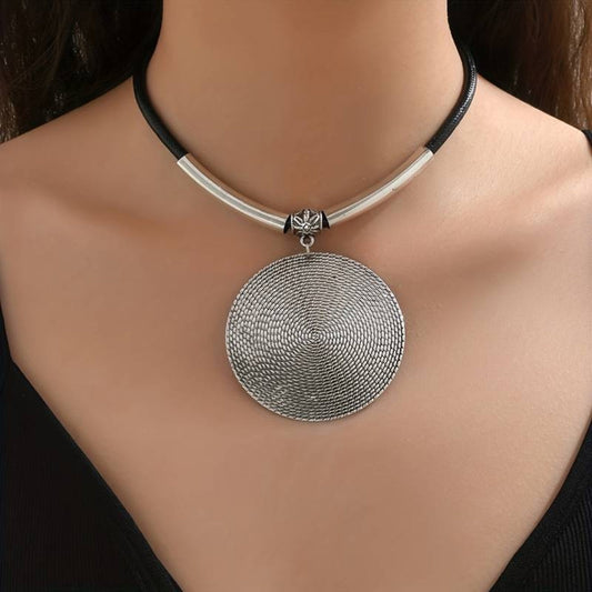Vintage Rounded Silver Plated Necklace-Maryam Jewelry