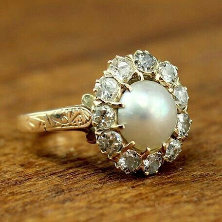 Vintage Bright Pearl Gold Ring-Maryam Jewelry