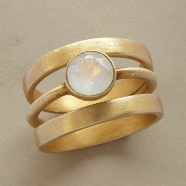 Vintage Gold & Inlaid Moonstone Ring-Maryam Jewelry