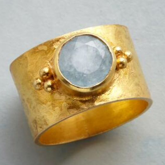 Vintage Golden Moonstone Ring-Maryam Jewelry