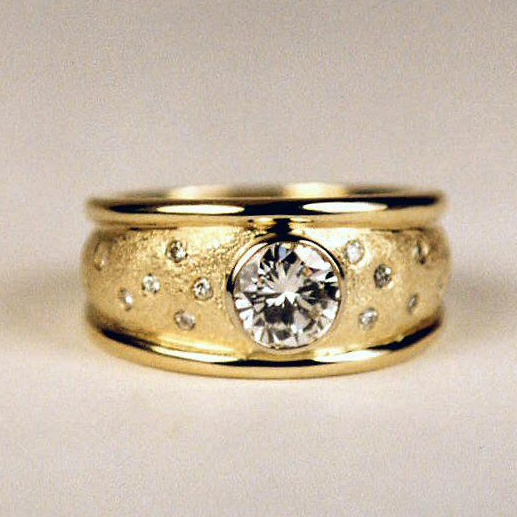 Vintage Golden & Crystal Ring-Maryam Jewelry