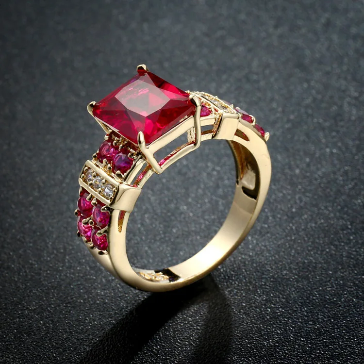 Vintage Red Crystal and Gold Ring-Maryam Jewelry