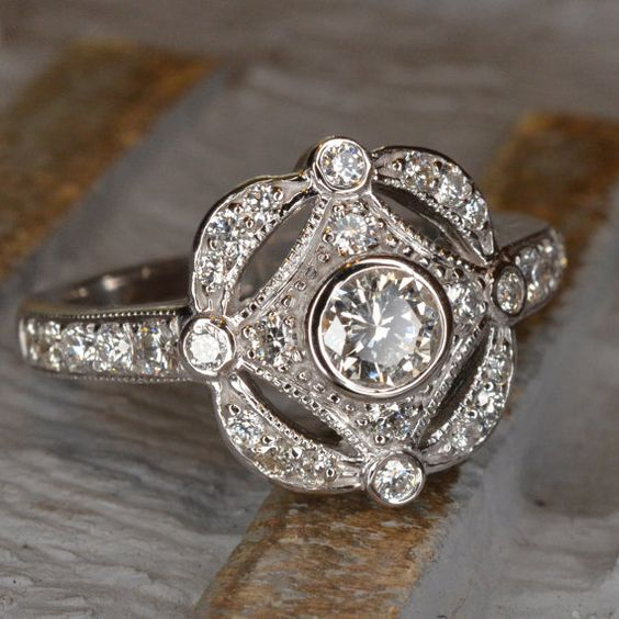 Vintage Crystal Round Star Ring-Maryam Jewelry