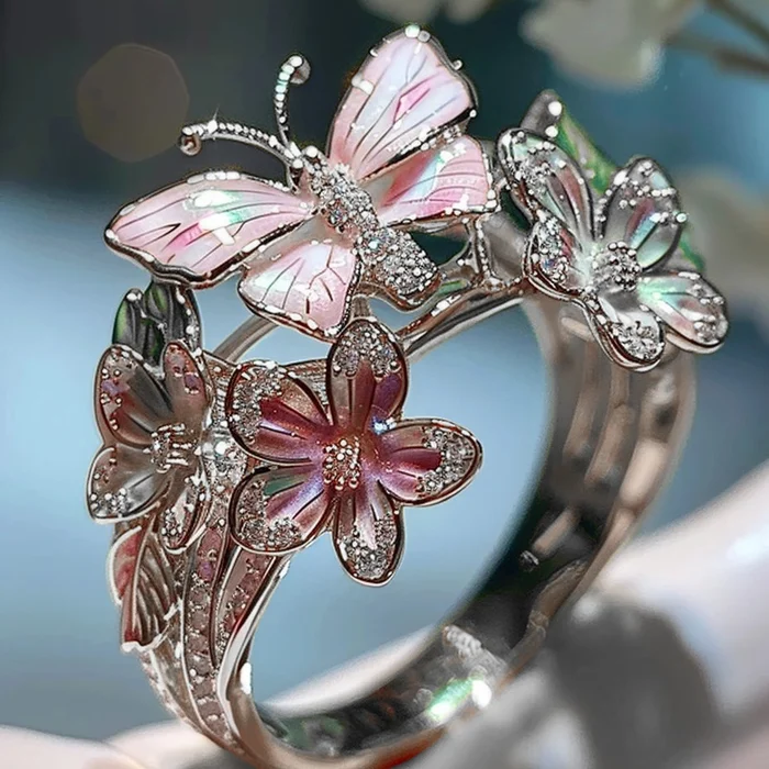 Vintage Golden Entrana Floral Ring-Maryam Jewelry