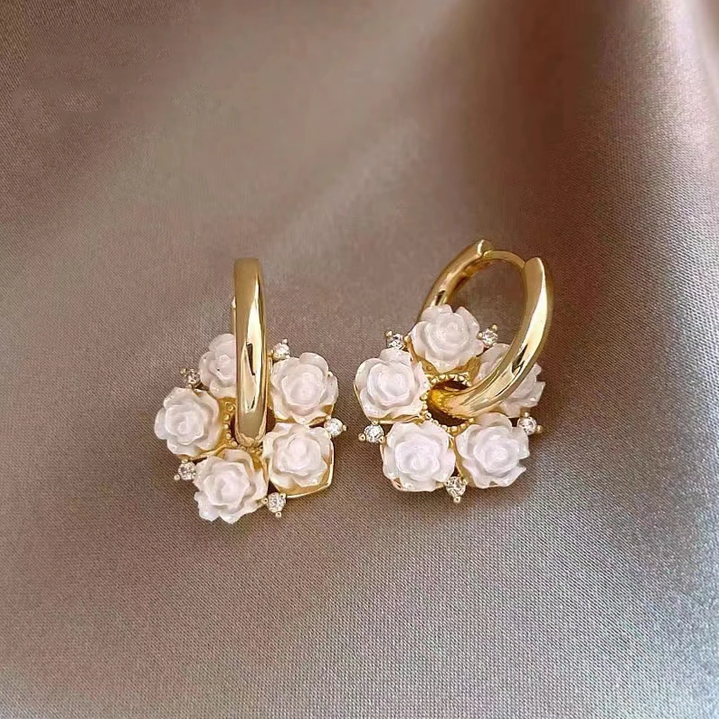 Elegant White Floral Earrings-Maryam Jewelry