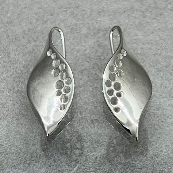 Vintage Hollow Leaf Silver Earrings-Maryam Jewelry