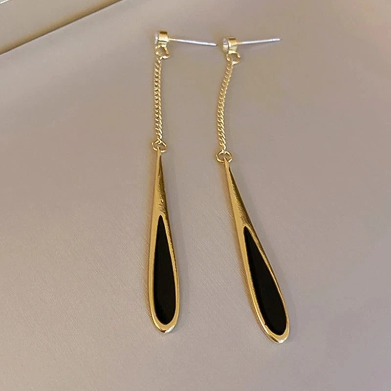 Vintage Gold Black Teardrop Dangle Earrings-Maryam Jewelry