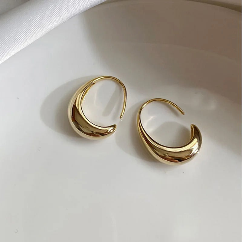 Vintage Gold & Shiny Crescent Moon Shape Earrings-Maryam Jewelry