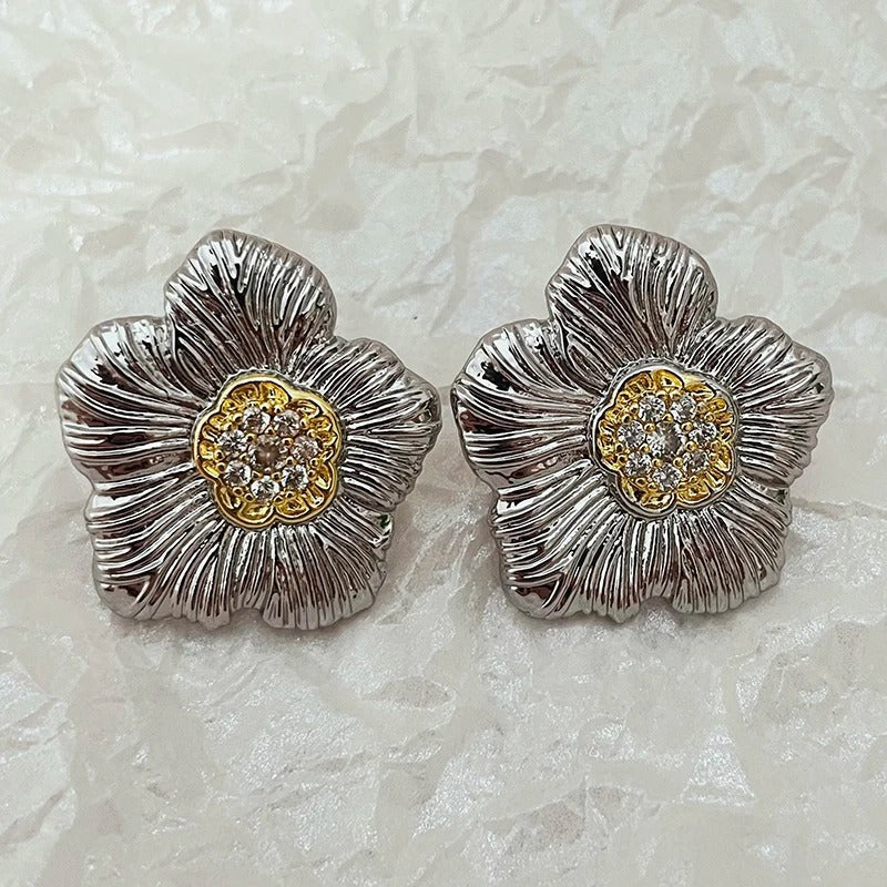 Vintage Gold Center Floral Earrings-Maryam Jewelry