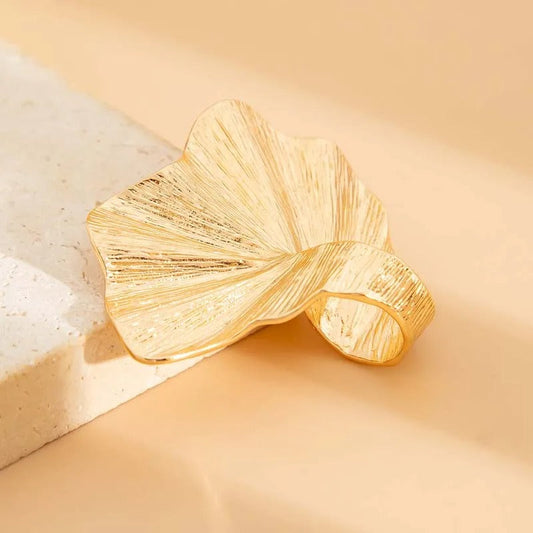 Vintage Gold Leaf Curved Texture Ring-Maryam Jewelry