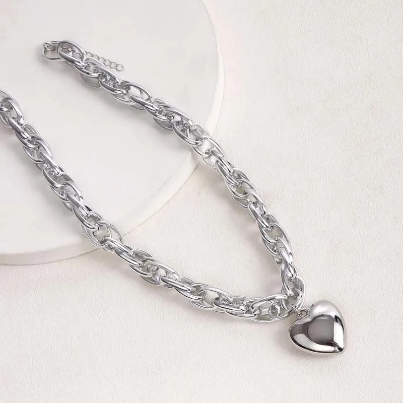 Silver Chunky Chain & Heart Shaped Pendant Necklace-Maryam Jewelry