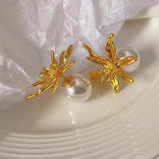 Vintage Gold Flower Pearl Stud Earrings-Maryam Jewelry