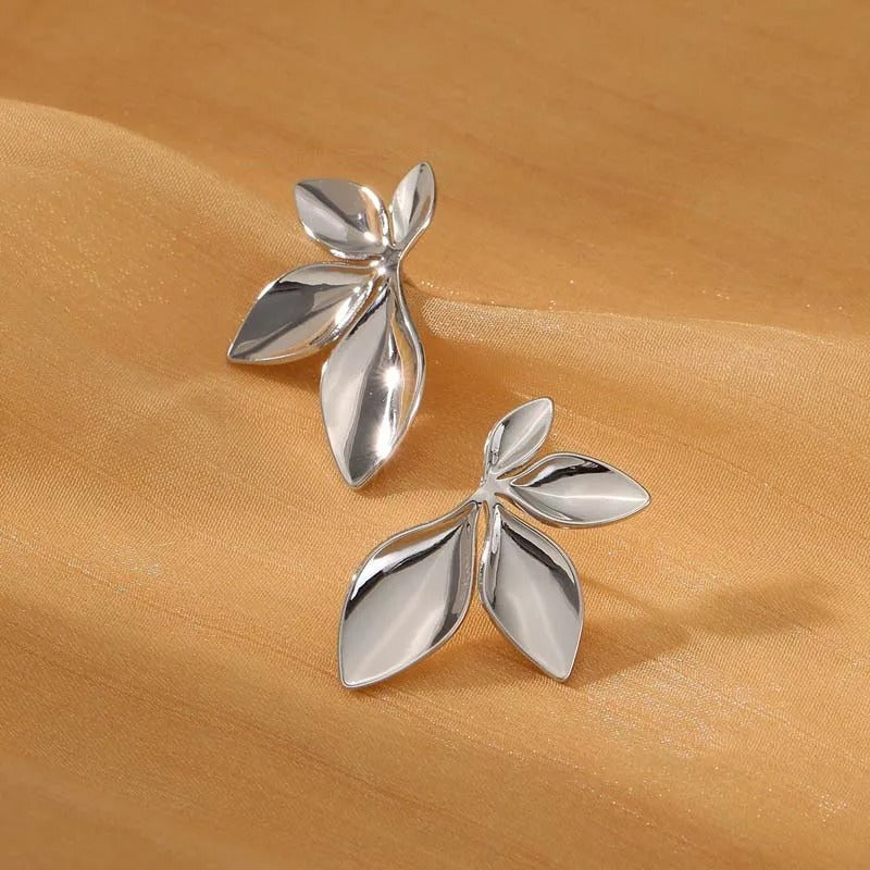 Vintage Silver Floral-Inspired Leaf Earrings-Maryam Jewelry