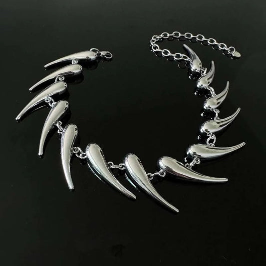 Vintage Silver Pointed Horn Pendant Necklace-Maryam Jewelry