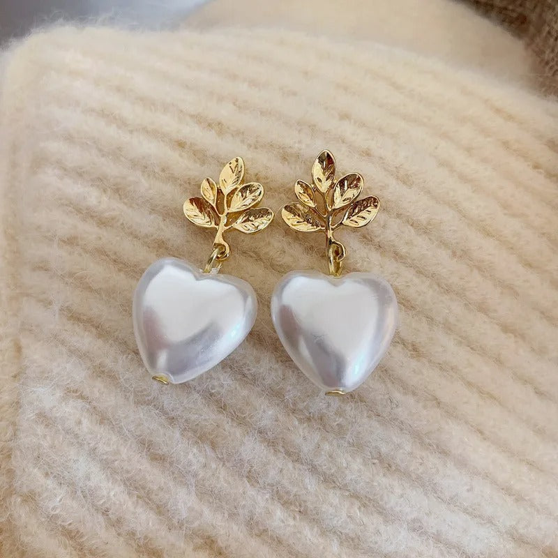 Vintage Gold Leaf Heart Earrings-Maryam Jewelry