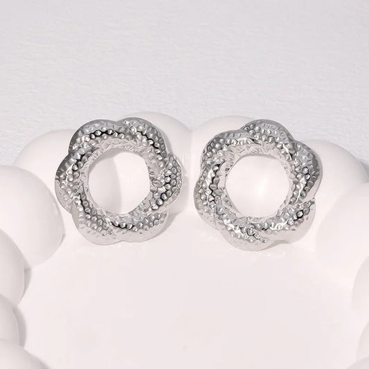 Vintage Silver Hammered Flower Earrings-Maryam Jewelry