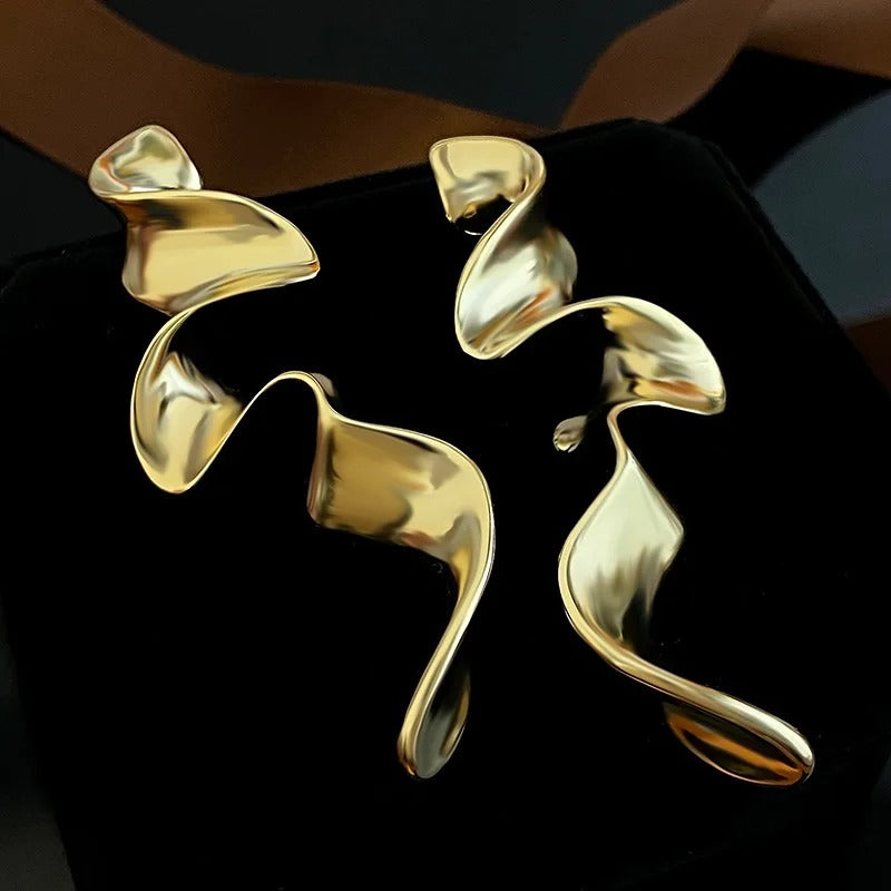 Gold Curved Abstract Wavy Earrings-Maryam Jewelry