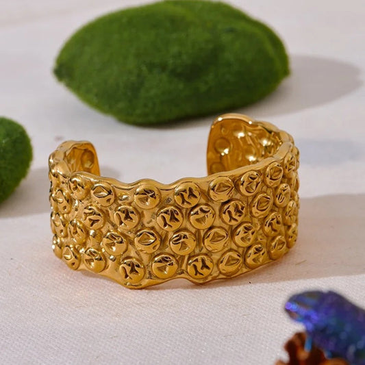 Vintage Abstract Gold Chunky Open Bracelet-Maryam Jewelry