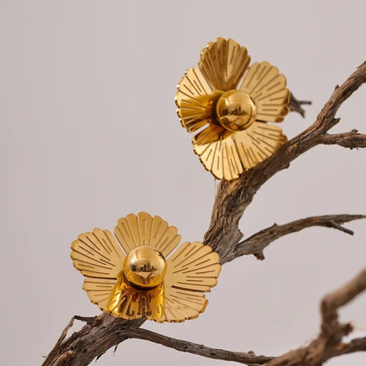 Vintage Gold Floral Stud Earrings-Maryam Jewelry