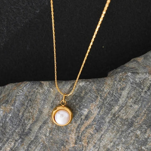 Vintage Gold Framed Pearl Necklace-Maryam Jewelry